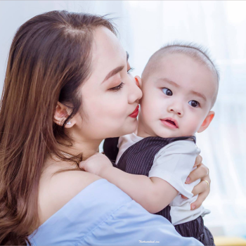 CHỊ KIM CÚC