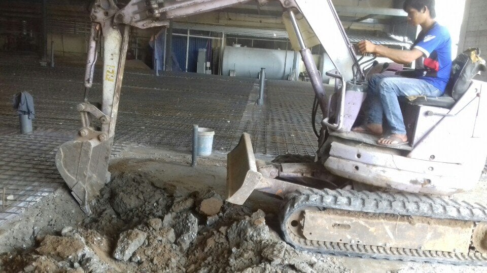 Đục Phá Tháo Dỡ Nền Bê Tông Nhà Xưởng - Giải Pháp Giải Phóng Mặt Bằng
