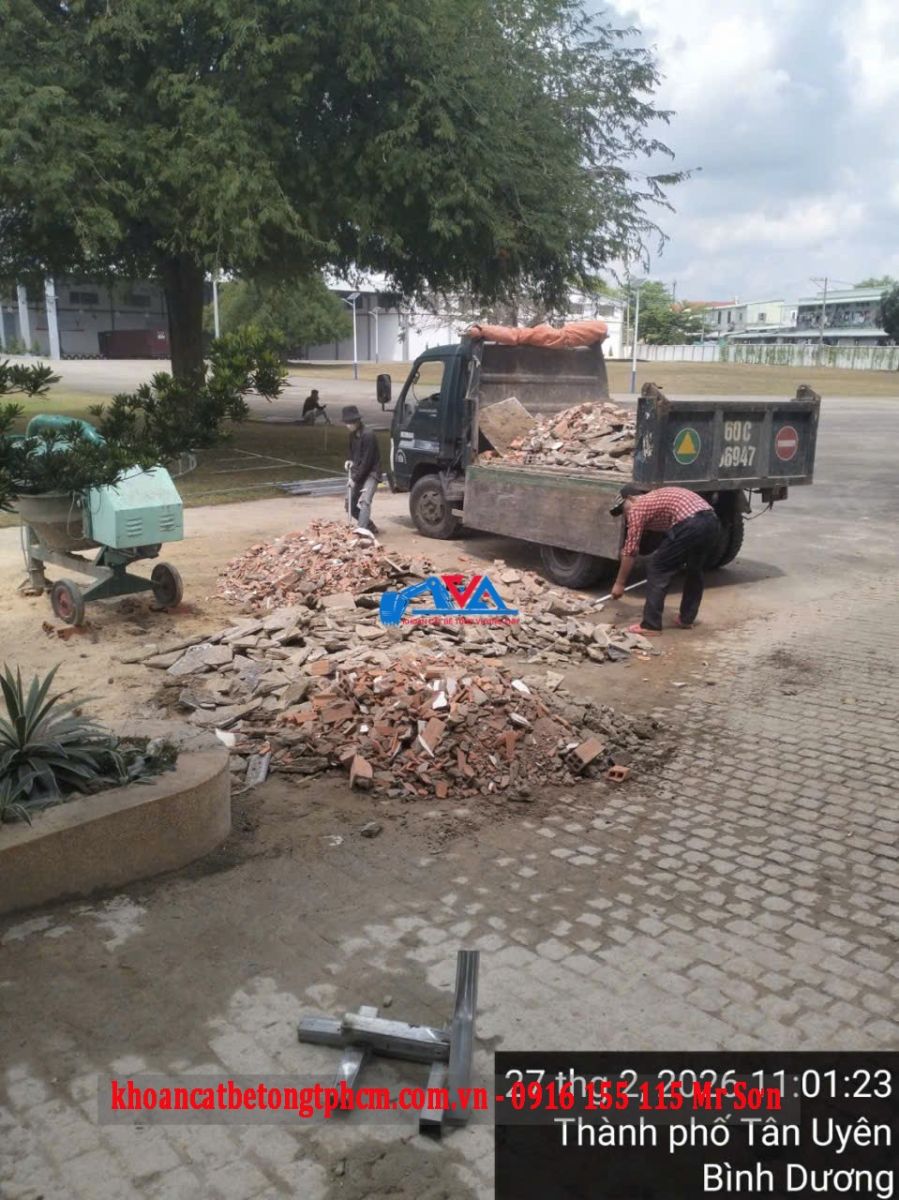 Xe ba gác chở đổ hốt xà bần quận Tân Phú - Thu Gom Tận Nơi