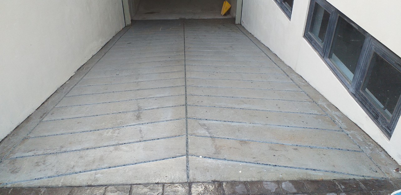 Thi Công Cắt Rãnh Ramp Dốc Tầng Hầm - Giải Pháp Chống Trượt #TOP1