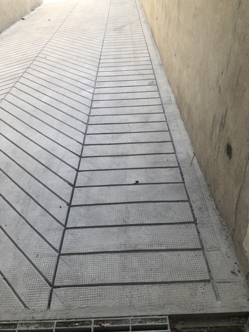 Thi Công Cắt Rãnh Ramp Dốc Tầng Hầm - Giải Pháp Chống Trượt #TOP1