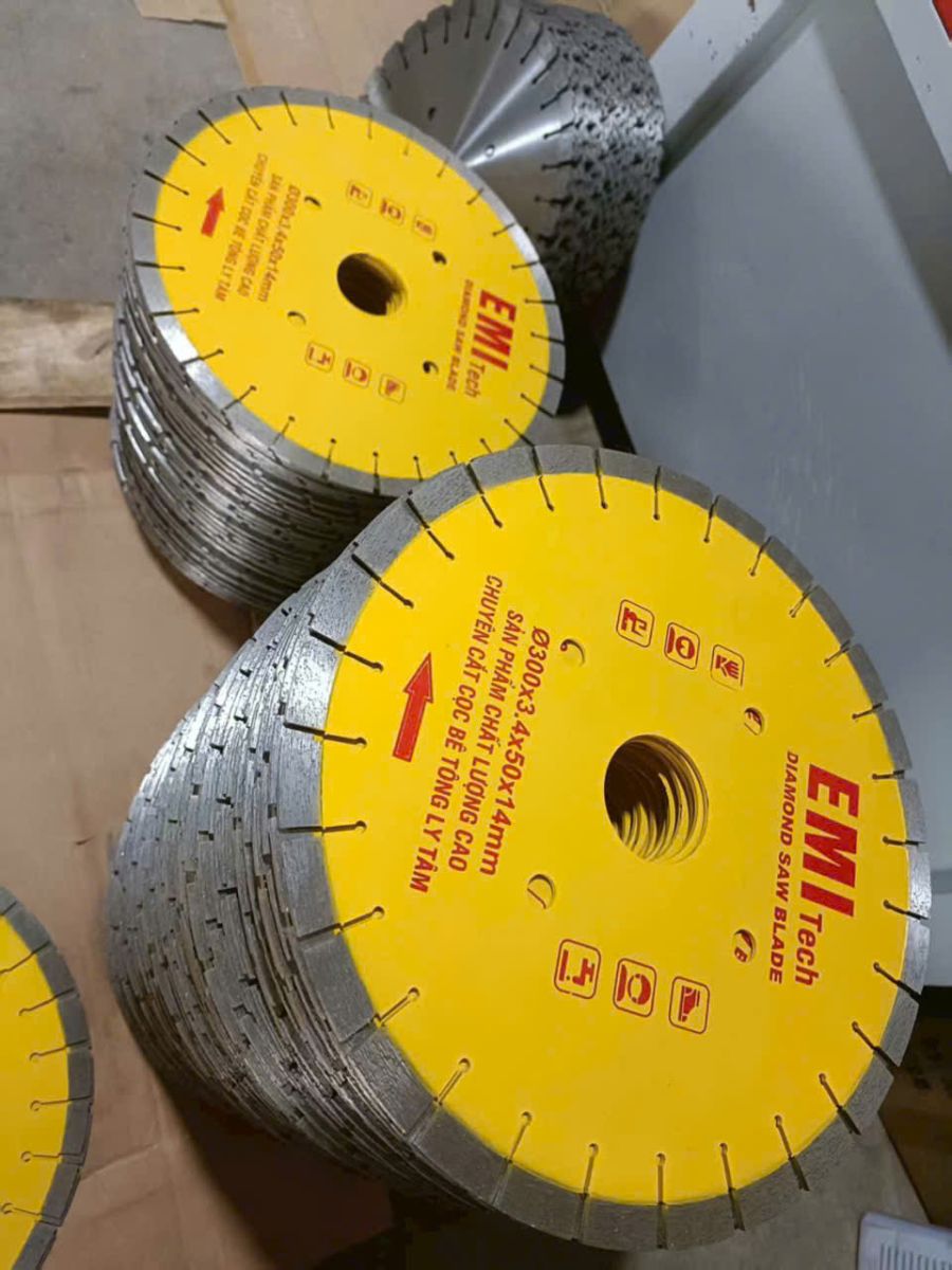 Cửa hàng Bán Lưỡi cắt bê tông, Mũi khoan rút lõi bê tông Bình Dương free ship