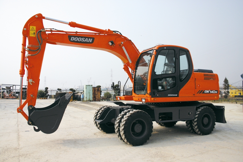 Cho thuê xe cơ giới, xe cuốc, máy múc Bình Dương