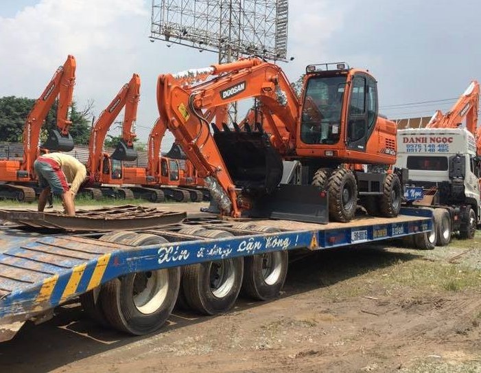 Cho thuê xe cơ giới, xe cuốc, máy múc Đồng Nai